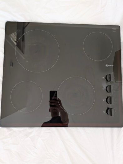 Neff N30 60cm Ceramic Hob  TL16EK0N1  2 Yrs Old