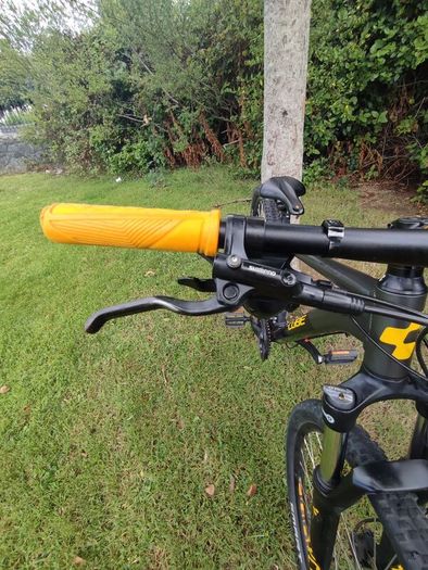 cube aim race mountain bike