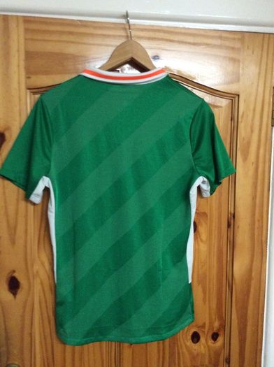 Ireland Football. Official Umbro Youths Xtra Large Boys Home Jersey.Matching Shorts Also Available. Collect In Dublin Or Receive Via Post.