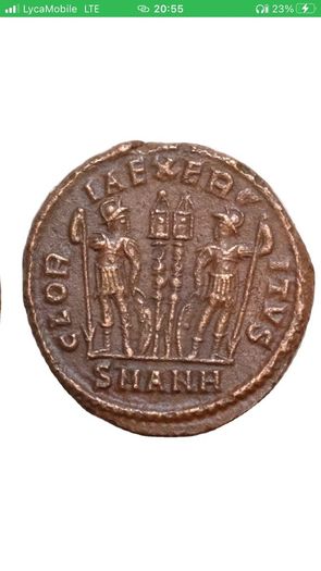 Constantius II Caesar follis 17mm, 2,7g Antioch  Soldiers Military standart