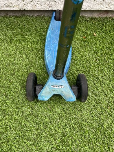 Blue Maxi Micro Scooter