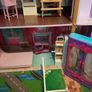 Barbie 4-story dollhouse Image 8