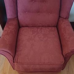 1 x 4 seater & 2 x chairs