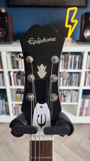 Epiphone Noel Gallagher Riviera (with upgrades)