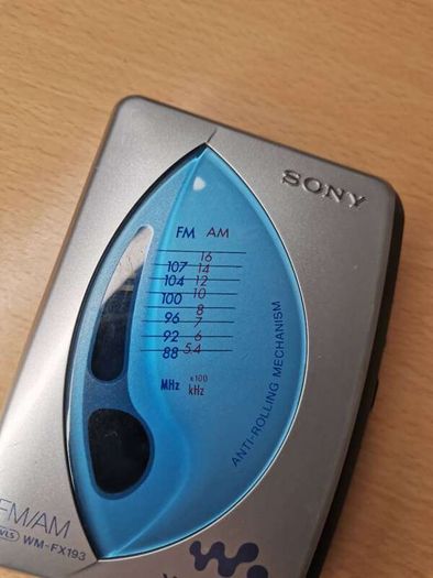 Sony WM-FX193 Walkman Cassette Player