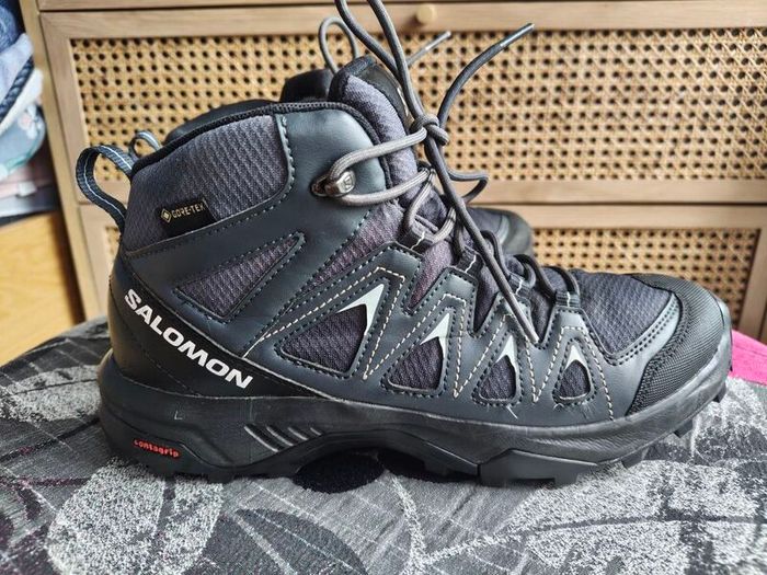 Salomon ladies hiking boots