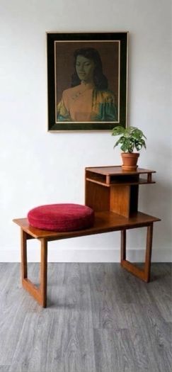 Vintage Retro Mid Century Teak Telephone Table/Hall Bench