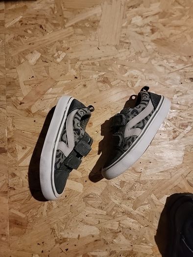 boys runners next size 9uk