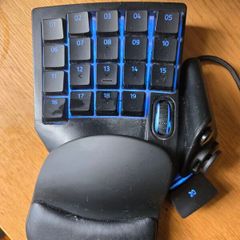 Razer Tartarus V2 gaming keypad
