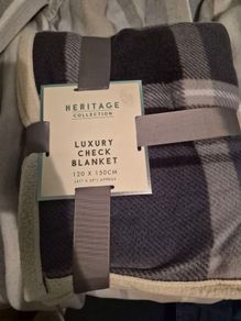 Blanket / Throw