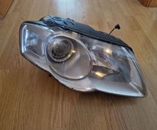 VW Passat b6 headlight