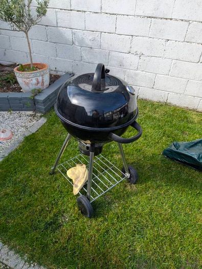 Master Cook Charcoal Kettle BBQ 57 cm