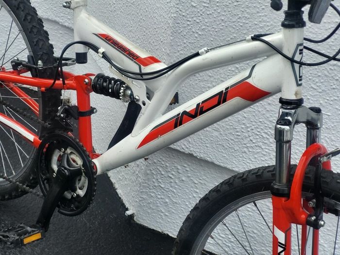 Young Persons Mountain Bike In Excellent Condition