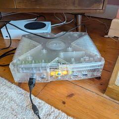 Crystal Xbox original (Modded) + 2 controllers + 12 games