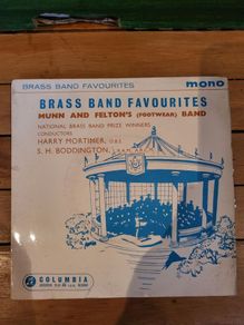 Munn and Felton Footwear Band Brass Band Favourites 7 inch EP Columbia SEG 8080