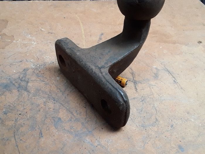 Ball hitch