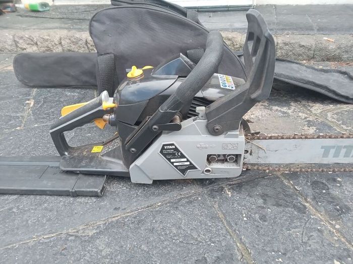 Titan chainsaw