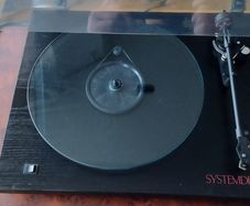 Systemdek I 900.Record player.Original Rare Systemdek Tonearm,excellent condition.Highly regarded turntable.Rare to find!