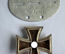 WW2 German Military Collectibles - Relics, Medals and ID Tag