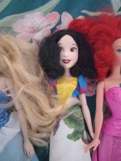 Disney dolls