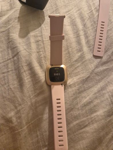 Fitbit Versa good working condition