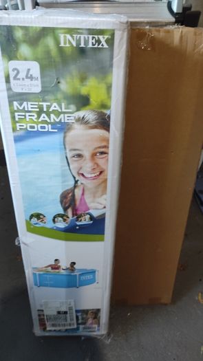 Intex 1,828 litre Metal Frame Pool Used Only 3 Times  40.00