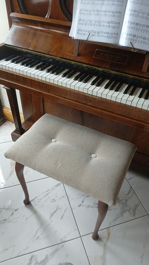 Piano & Stool  beginner/intermediate