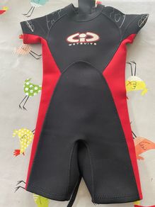 wetsuit