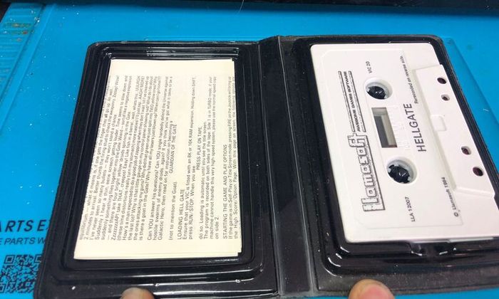 VIC20 - Hellgate - Commodore VIC 20 Tape - complete in box