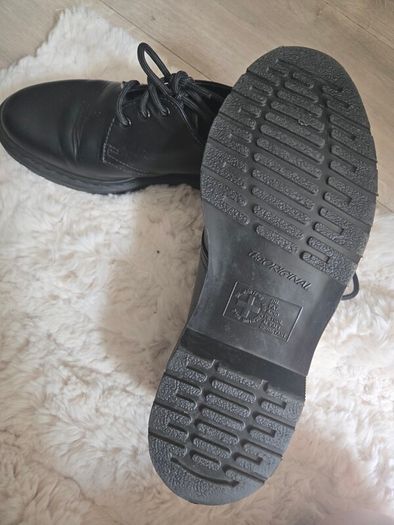 Ladies Dr Martens shoes