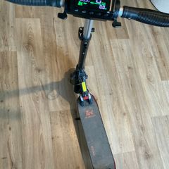 Electric scooter