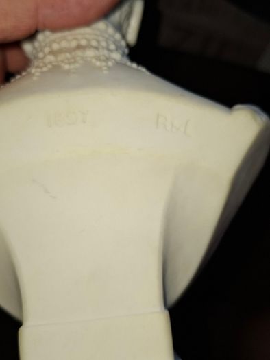 Beautiful Rare Old Parian Ware Bust Queen Alexandra (wife of King Edward VII) and was produced by the renowned British firm Robinson & Leadbeater, This bust was  produced 1897 Ideal for Home or Stage Movie Props