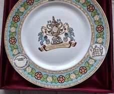 Soccer Fans A Rare !  Vintage Elizbethan Fine BONE China Plate 10.5 ins  100th  Football Final Manchester City  v Tottenham  Hotspur  9th May 1981 Commemorative Lpate Programmes lunches Banquet Details  TEAM winners over the years