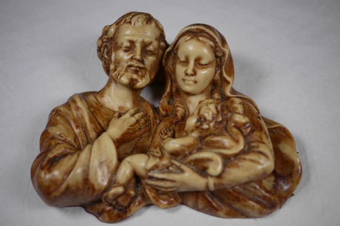 ornaments and figurines