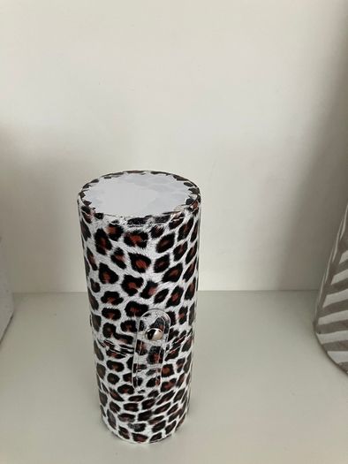 New Set of 9 Make-Up Brushes in Leopard Print Tube