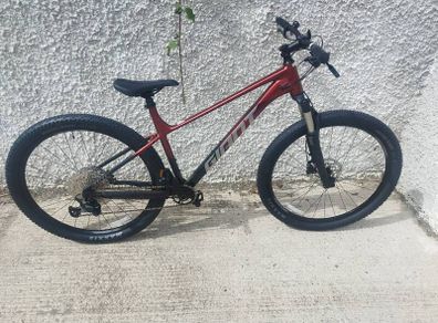 Giant Talon 0 27.5 Mountain Bike In Mars Dust/Black