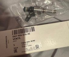 Vw Golf Mk6 Gti 2.0tsi Injector (new, Genuine)