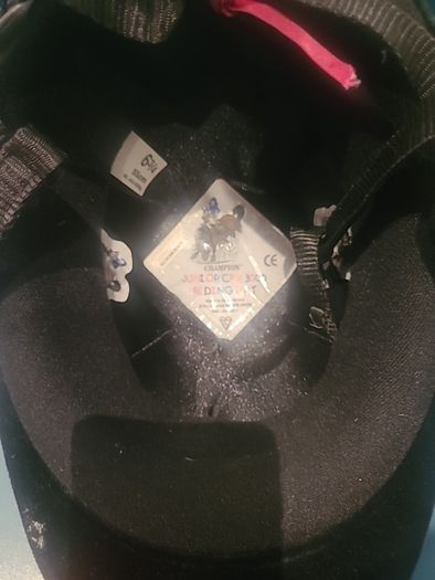 riding hat