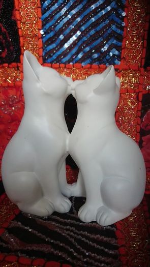 Collectable cats