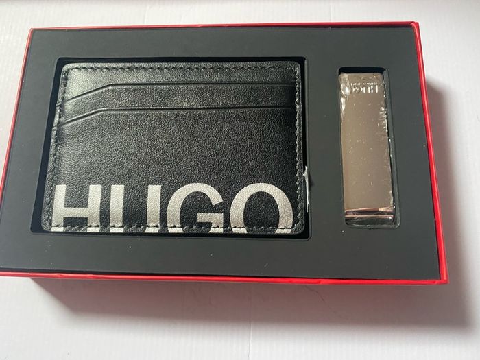 Hugo Boss Card Holder with money clip brand new