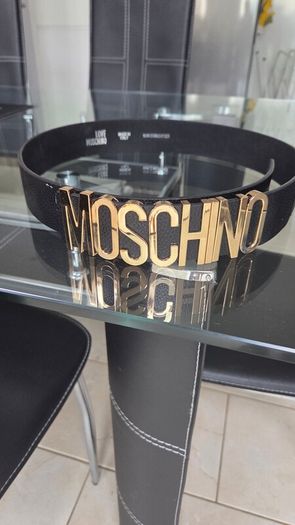Ladies Genuine black leather Moschino Gold Buckle belt