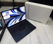 Macbook Air 13.6 - M2 256 GB Midnight