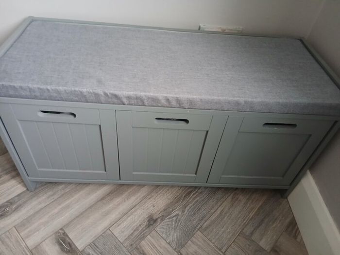 Shoe storage bench