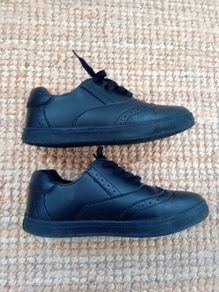 Boys black shoes size EU 38 UK 5