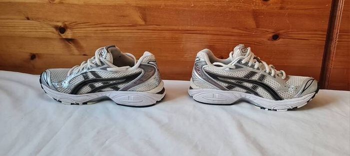 Asics gel kayano 14 grey/silver Size 4 eu 37.5 in excellent condition
