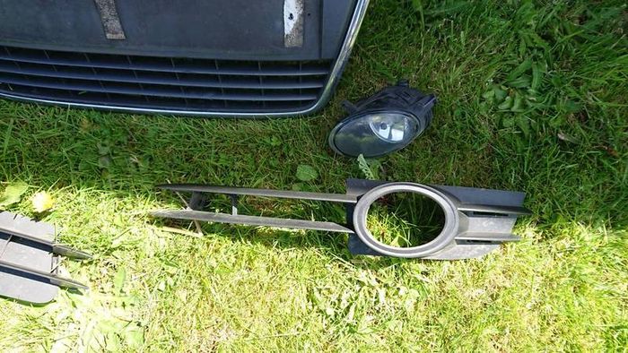 Audi a6 c6 pre fl se model front bumper grill fog lamp spot light grill.Not S-line swaps free parts tuning scrap breaking leather seats black roof lining