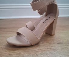 Womens Nude Heels