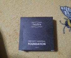 fuschia pressed powder foundation