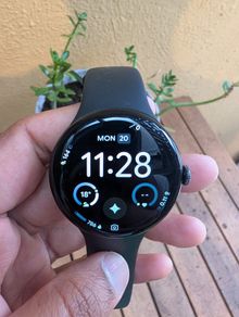 Google Pixel Watch 4 (45mm LTE) - Matte Black - Like New Boxed