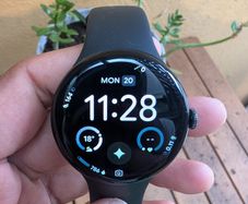 Google Pixel Watch 4 (45mm LTE) - Matte Black - Like New Boxed